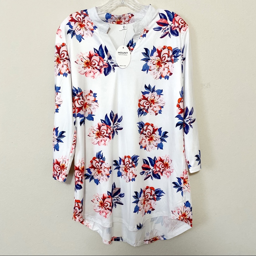 Sale! 3/$15 Nwt Floral 3/4 Sleeve V-neck